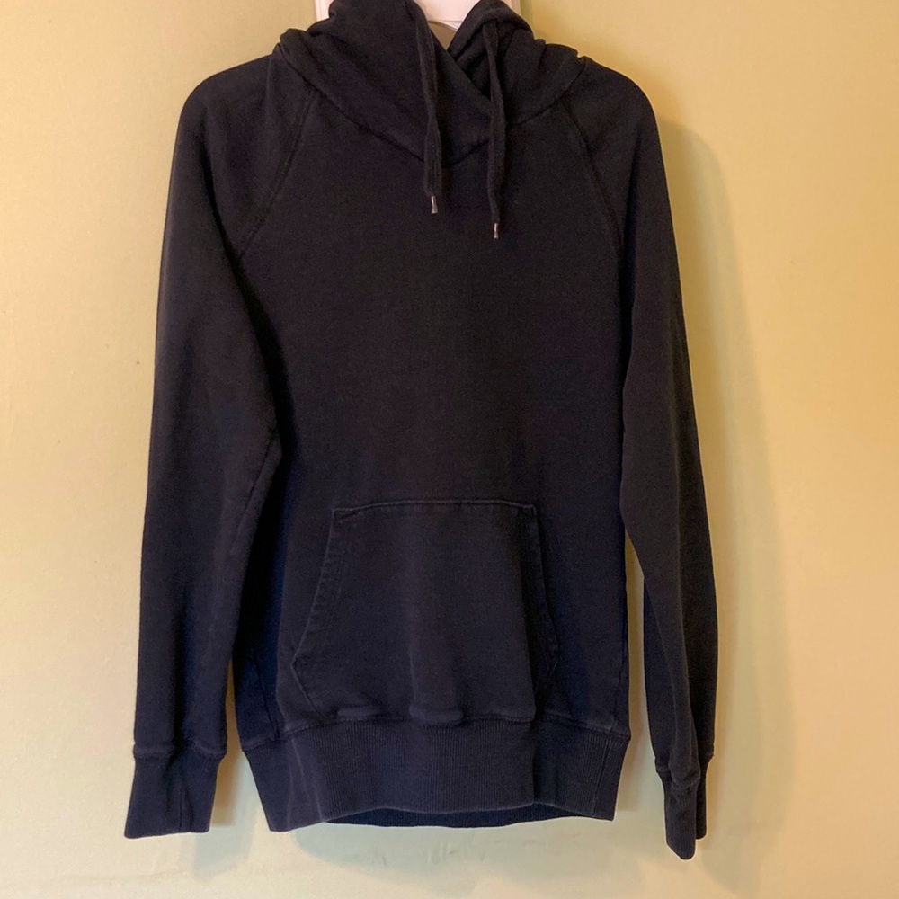 Plain Black Sweatshirt. Size S.